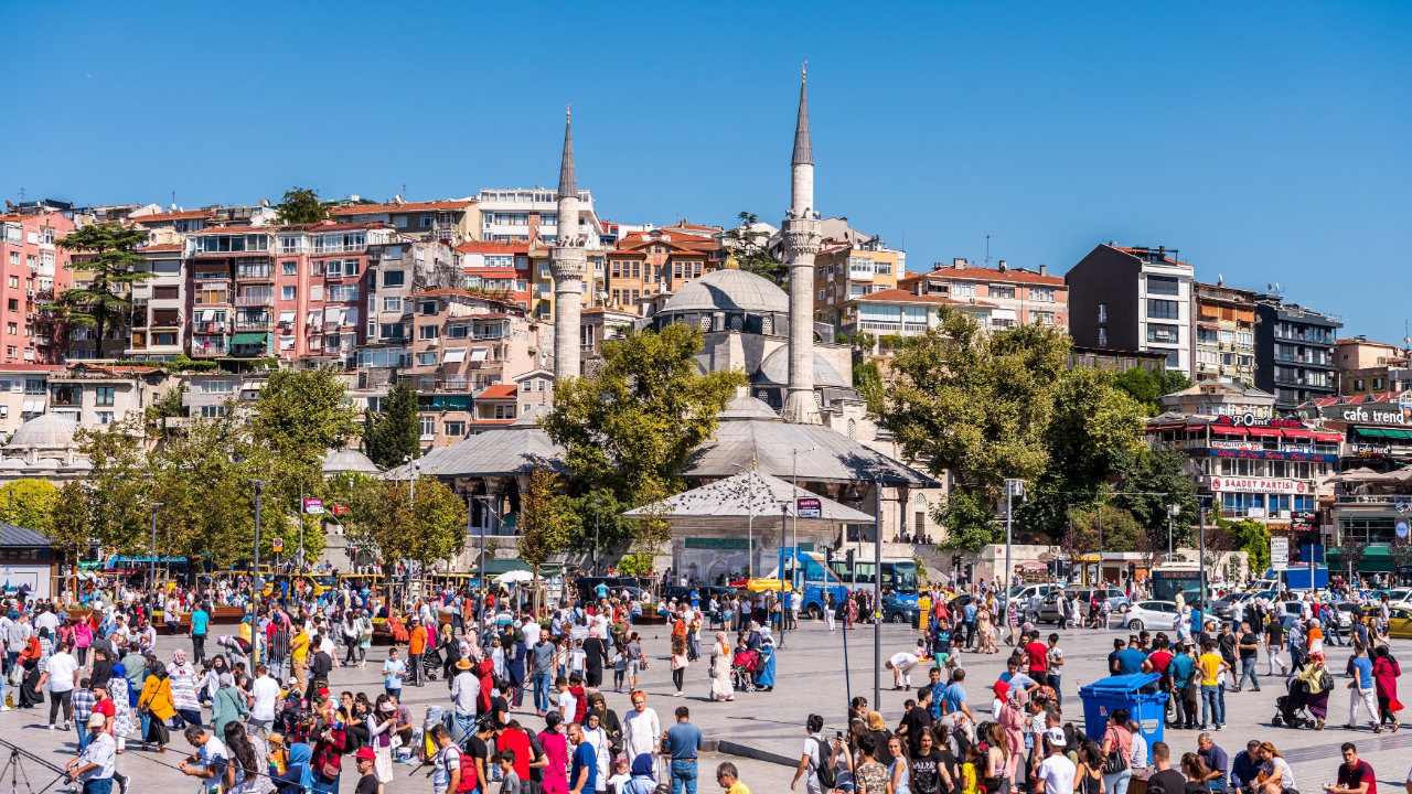 AKOM UYARDI: TEHLİKELİ SICAKLAR GELİYOR