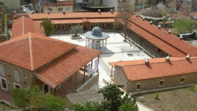 Aydın'da Restorasyonu Tamamlanan Nasuh Paşa Külliyesi İbadete Açıldı.