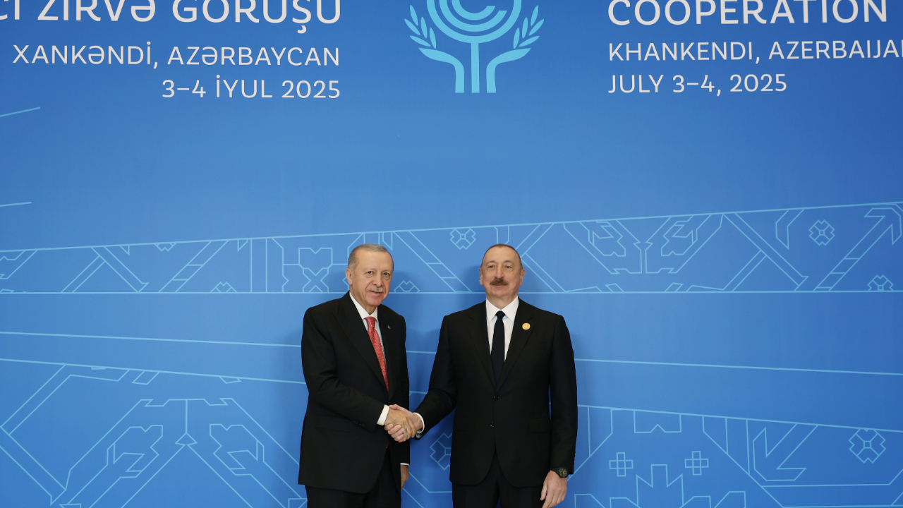 Ekonomik İşbirliği Teşkilatı 17. Zirvesi, Azerbaycan’ın Hankendi şehrinde başladı