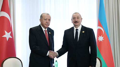 Cumhurbaşkanı Erdoğan, Azerbaycan Cumhurbaşkanı Aliyev ile bir araya geldi