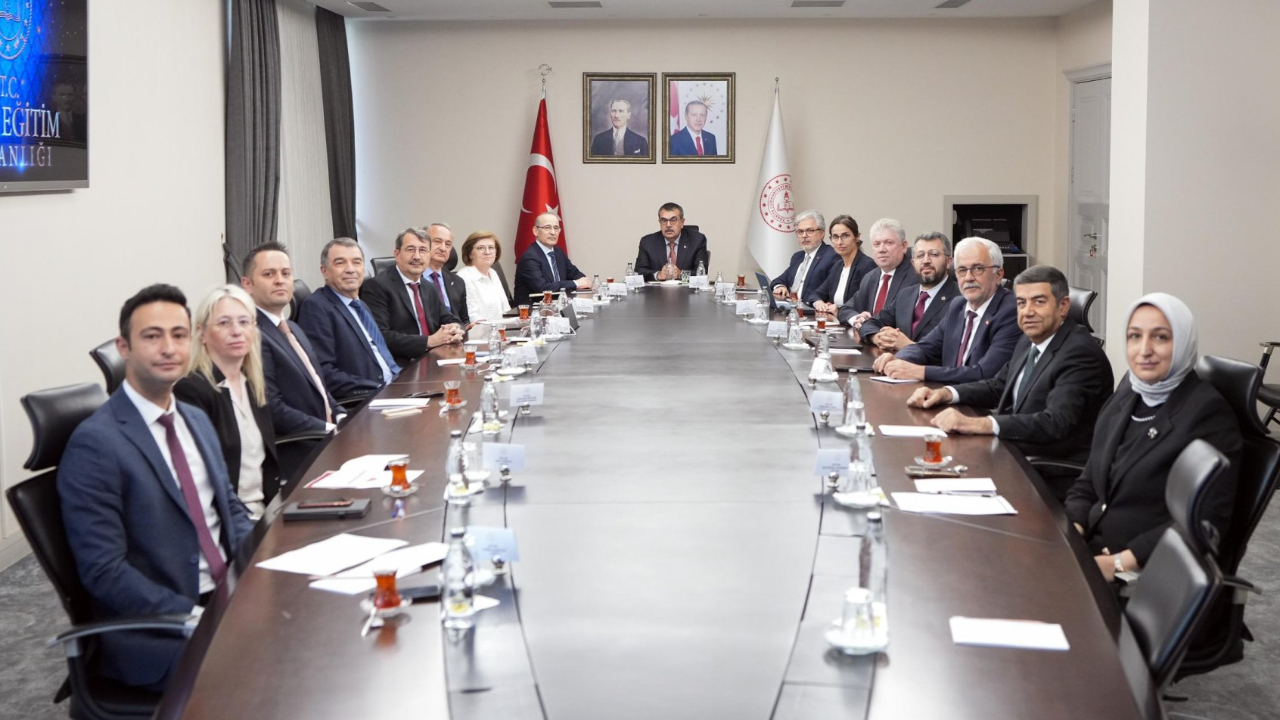 Bakan Tekin, Cumhurbaşkanlığı Eğitim ve Öğretim Politikaları Kurulu Üyeleri İle  Bir  Araya  Geldi.