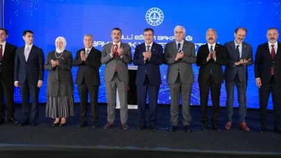 Cumhurbaşkanı Yardımcısı Yılmaz ve  Bakan Tekin, "MEBBYS" Tanıtım Programına Katıldı.