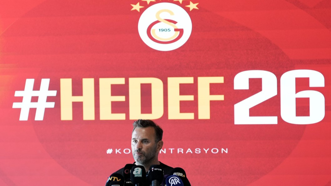 Okan Buruk: "Umarım Osimhen transferi kısa sürede biter"