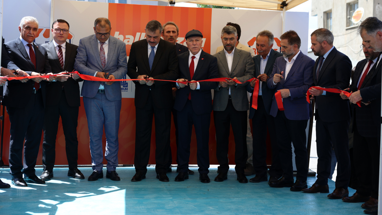 UCUZ VE EKONOMİK ALIŞVERİŞİN ADRESİ HALK PAZARI DÖRDÜNCÜ ŞUBESİNİ SANAYİDE AÇTI