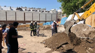 Doğalgaz borusu delindi, vatandaşlar büyük korku yaşadı