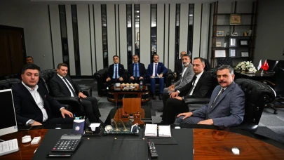 Vali Mustafa Çiftçi’den 1. Organize Sanayi Bölgesi’nde Faaliyet Gösteren Firmalara Ziyaret