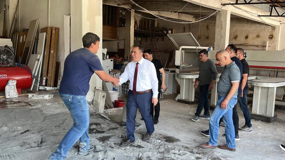 Kars Belediye Başkanı Prof. Dr. Senger’den sanayi esnafına ziyaret