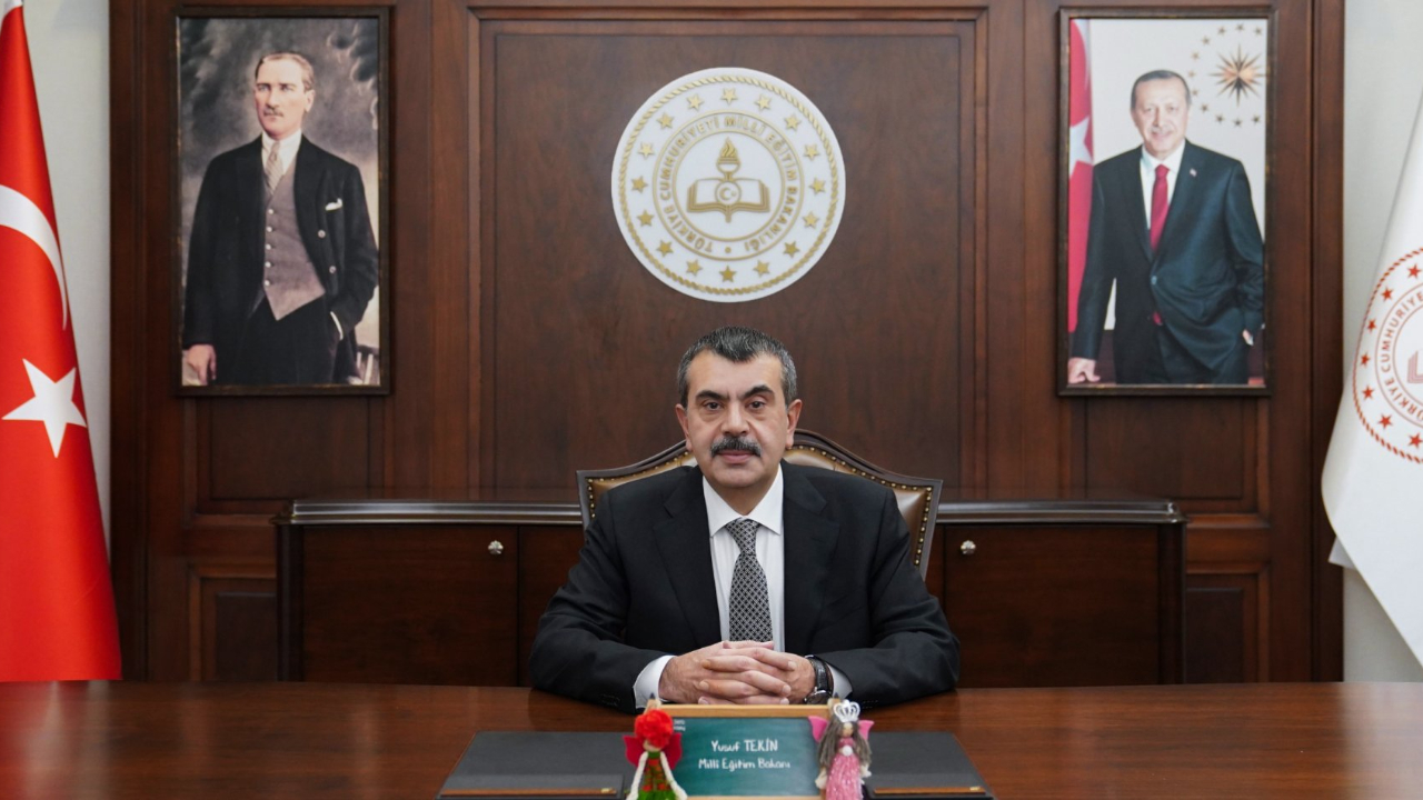 BAKAN TEKİN'DEN "15 TEMMUZ DEMOKRASİ VE MİLLÎ BİRLİK GÜNÜ" MESAJI