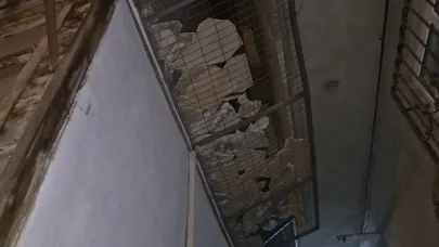 Metruk bina çökme tehlikesiyle mahalleyi korkuttu: 5 aile tahliye edildi