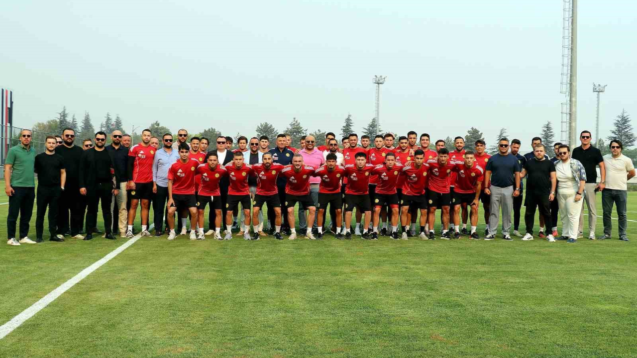 Eskişehirspor, sezonun ilk antrenmanını yaptı