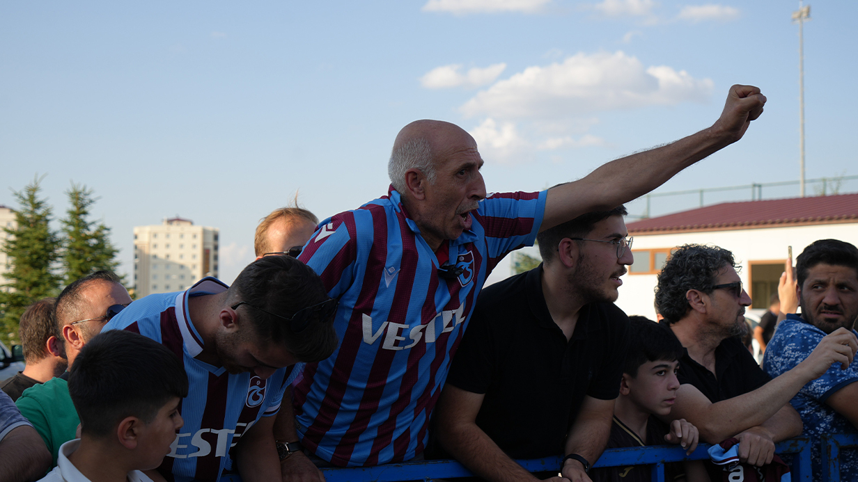 Trabzonspor’da ikinci taraftar buluşmasında izdiham yaşandı