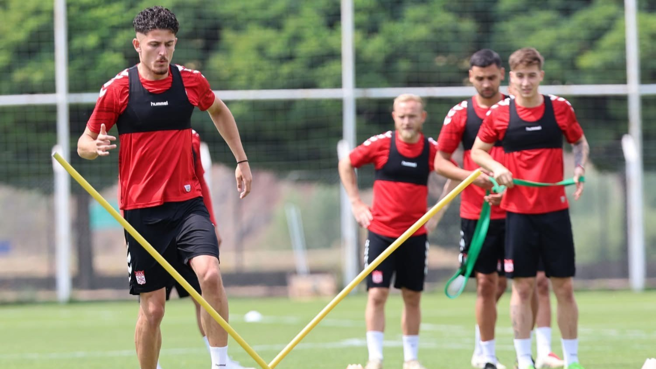 Sivasspor, Erzurumspor FK maçına hazırlanıyor