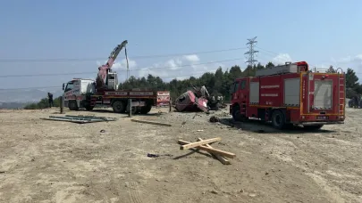 Freni patlayan vinç iki aracı biçerek uçuruma yuvarlandı: 2 ağır yaralı