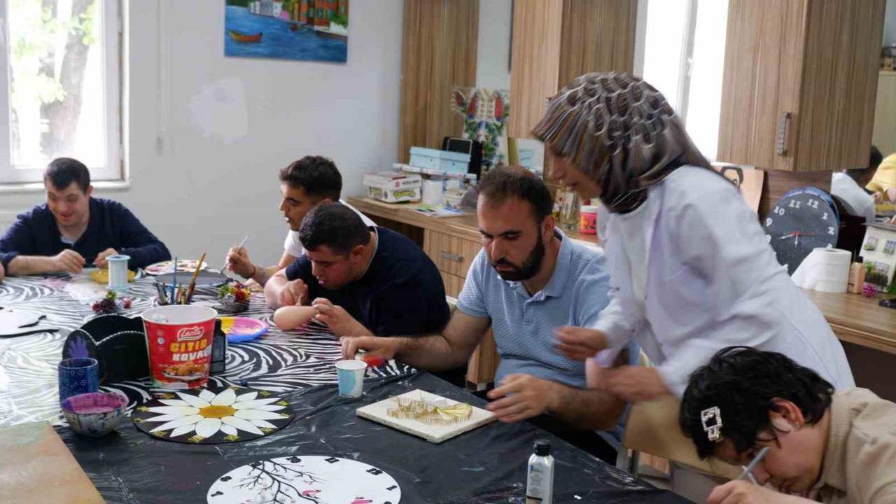 Engellilere ve ailelerine psikososyal destek