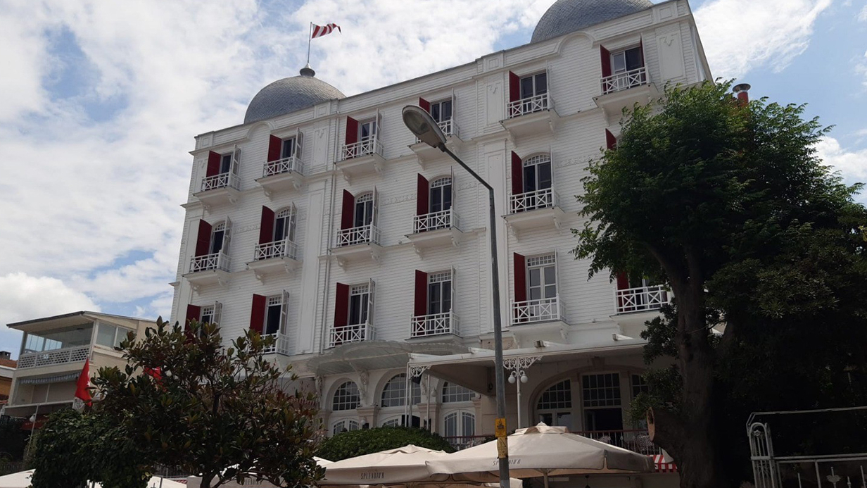 Büyükada’nın Tarihi Oteli Splendid Palas tehdit iddiasıyla gündemde