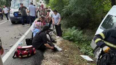 Ordu’da servis minibüsü kaza yaptı: 15 yaralı
