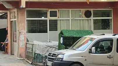 Bağcılar’da bir kahvehaneyi uzun namlulu silahlarla taradılar