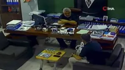 İBB’ye yönelik yolsuzluk soruşturmasında şüpheli iş insanının ofisinde para alışverişi kamerada