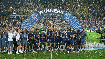 Paris Saint-Germain, Süper Kupa’yı ilk müzesine götürdü