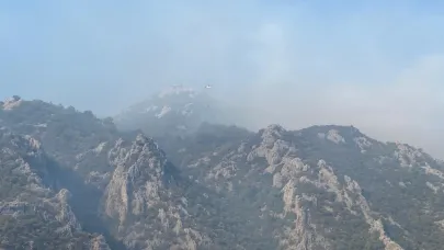 Mersin Anamur’daki orman yangını sürüyor, ekipler havadan ve karadan müdahale ediyor