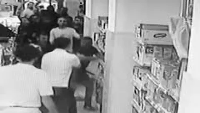 Eski kız arkadaşına çalıştığı markette saldırdı, ayırmak isteyen bir kişiyi de bıçakladı