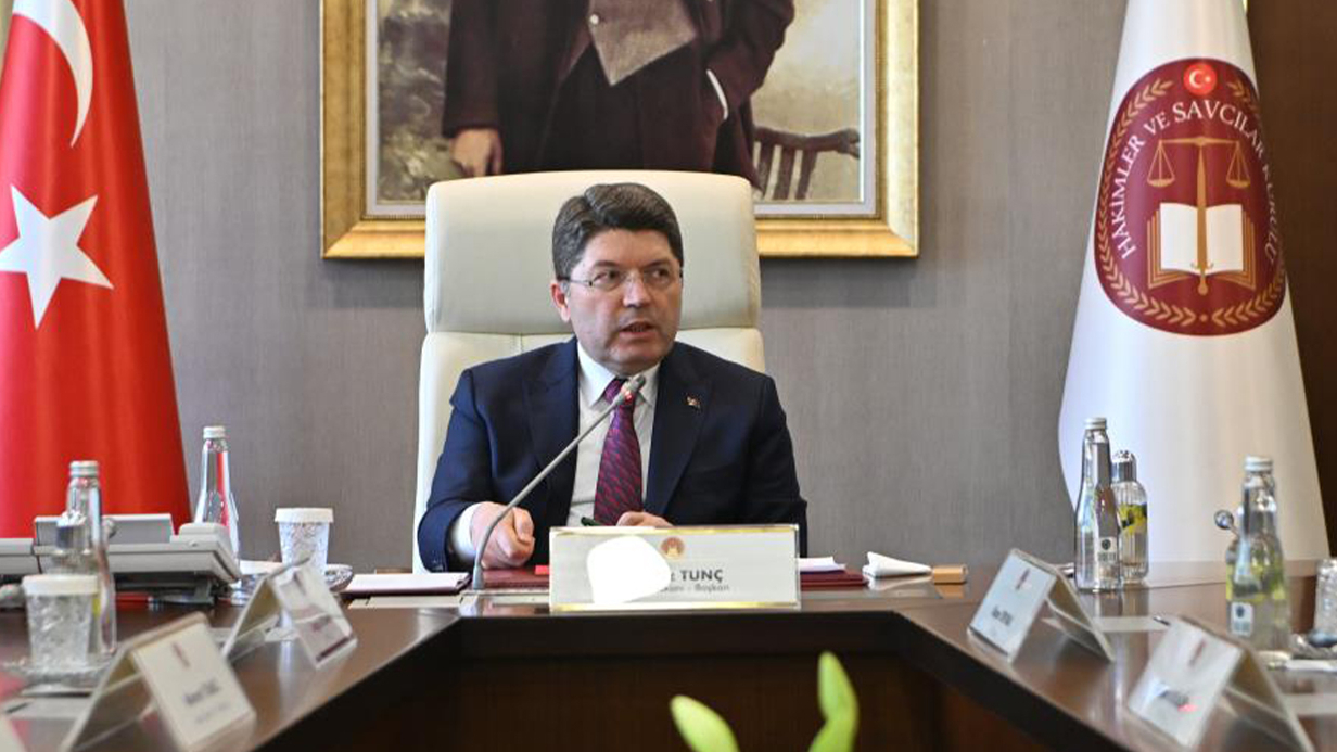 Bakan Tunç’tan 2 ayrı olay için açıklama: "3 kişi tutuklandı"
