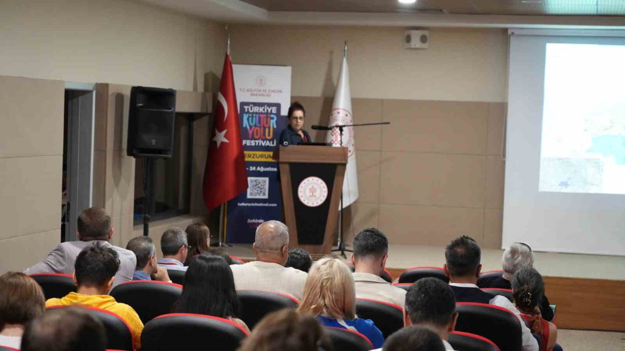 Her yönüyle Karaz Kültürü konuşuldu