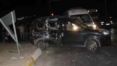 Manisa’da feci kaza: 1 ölü, 2’si ağır 8 yaralı