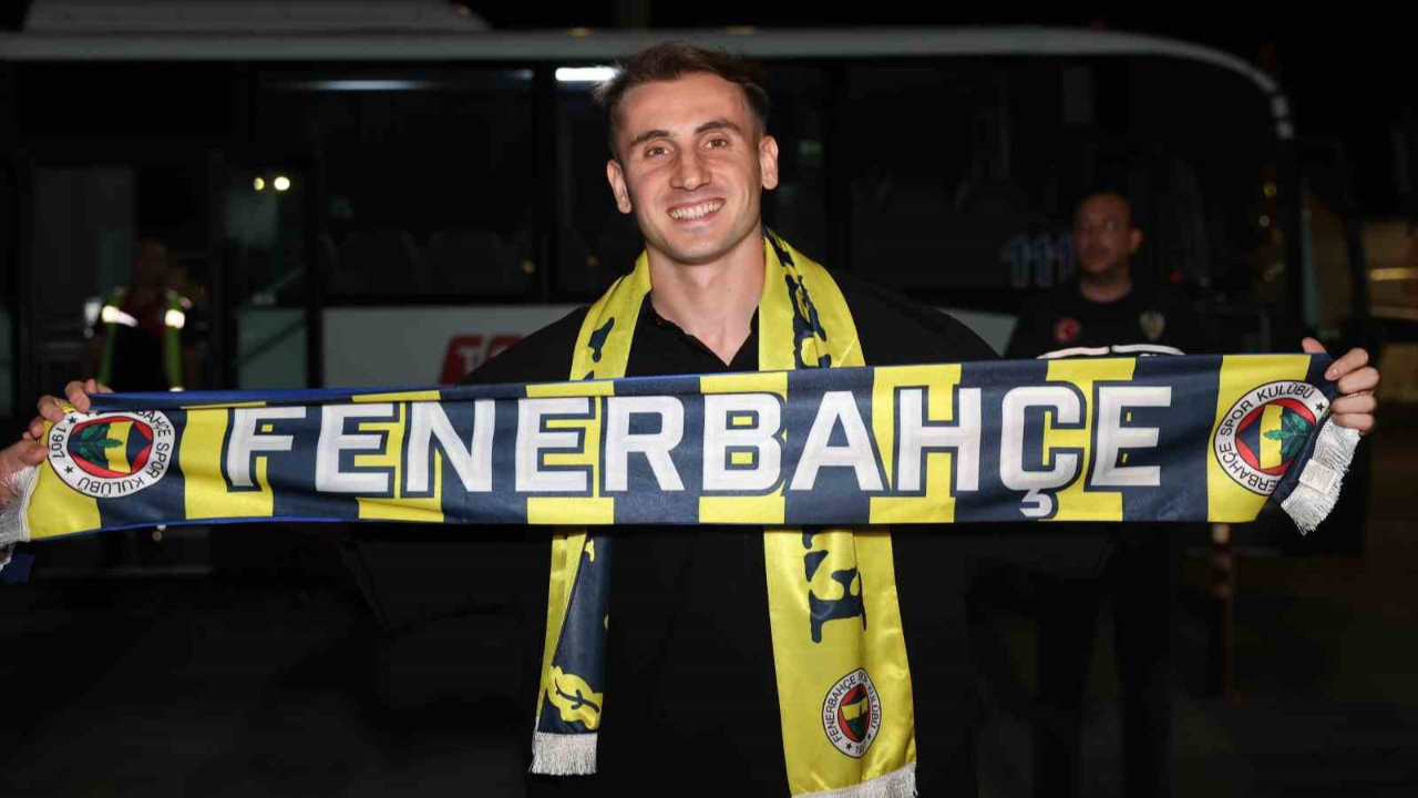 Kerem Aktürkoğlu, Fenerbahçe için İstanbul’da