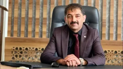Zabıtayı sopayla döven dayakçı başkanın dosyası kabarık çıktı