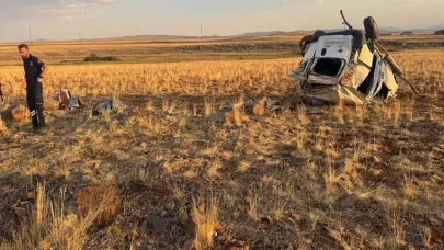 Karayazı’da feci kaza: 3 ölü, 1 yaralı