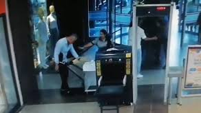 AVM müdürünün bıçaklanarak öldürüldüğü ana dair görüntüler ortaya çıktı
