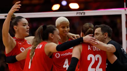 A Milli Kadın Voleybol Takımı, Dünya Şampiyonası’nda yarı final için sahada