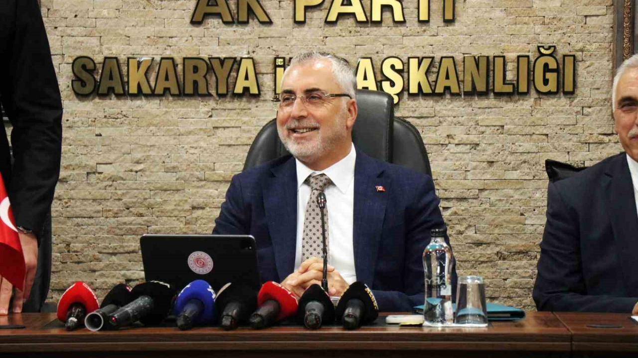 "İşsizlik oranı 0,4 puan düşerek yüzde 8 seviyesinde gerçekleşti"