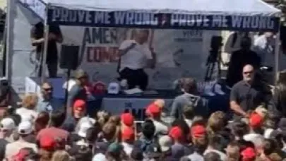 ABD'de üniversitede konuşma yapan sağcı aktivist Charlie Kirk'e silahlı saldırı