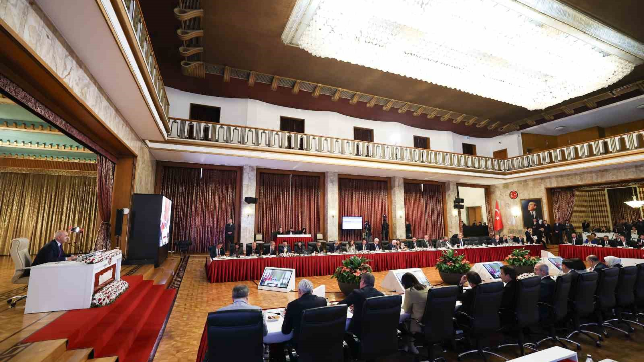 TBMM Başkanı Numan Kurtulmuş:  "İsrail aynı gün içerisinde üç egemen ülkeye saldırarak aslında bölgedeki saldırgan tutumlarıyla ilgili bir dizi ortaya çıktı.