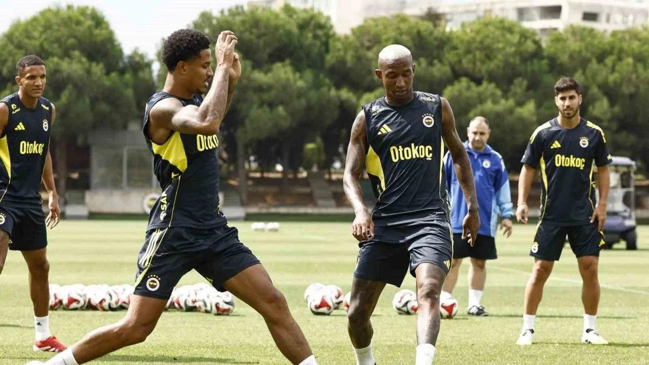 Fenerbahçe, Trabzonspor maçı hazırlıklarına devam etti