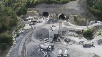 Kırık Tüneli Projesinde çalışmalar devam ediyor.