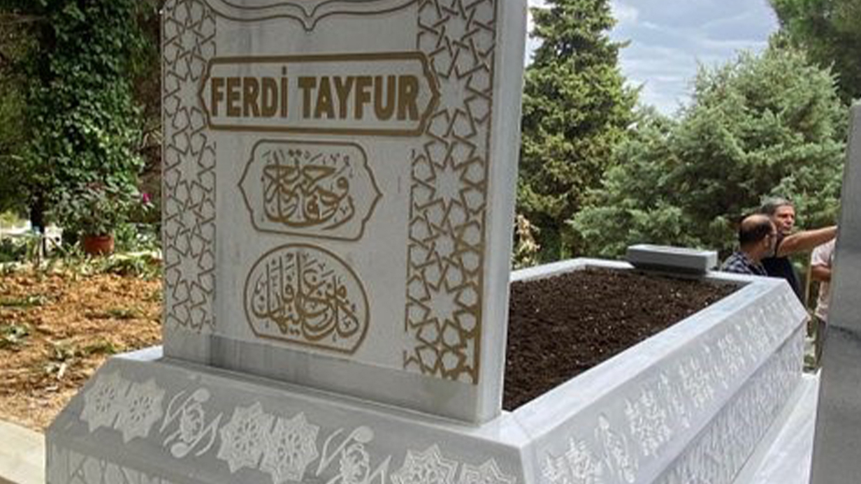 "MHP Genel Başkanı Devlet Bahçeli’den Ferdi Tayfur’a vefa.