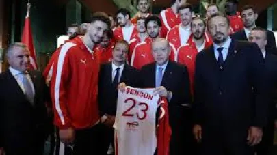 Cumhurbaşkanı Erdoğan’dan A Milli Erkek Basketbol Takımına tebrik