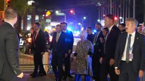 New York’ta polisin durdurduğu Macron, Trump’ı aradı!