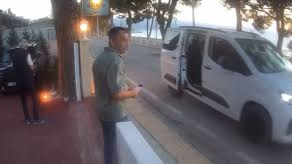 Bursa’nın İznik ilçesinde kafeye silahlı saldırı kamerada