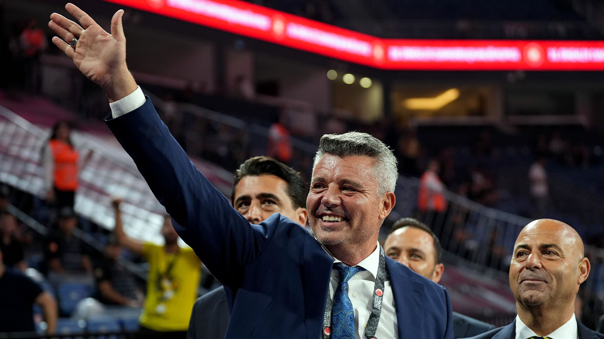 Sadettin Saran, Cumhurbaşkanlığı Kupası’nda takımını yalnız bırakmadı