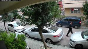 Acımadı abisini sokak ortasında silahla vurarak öldürdü