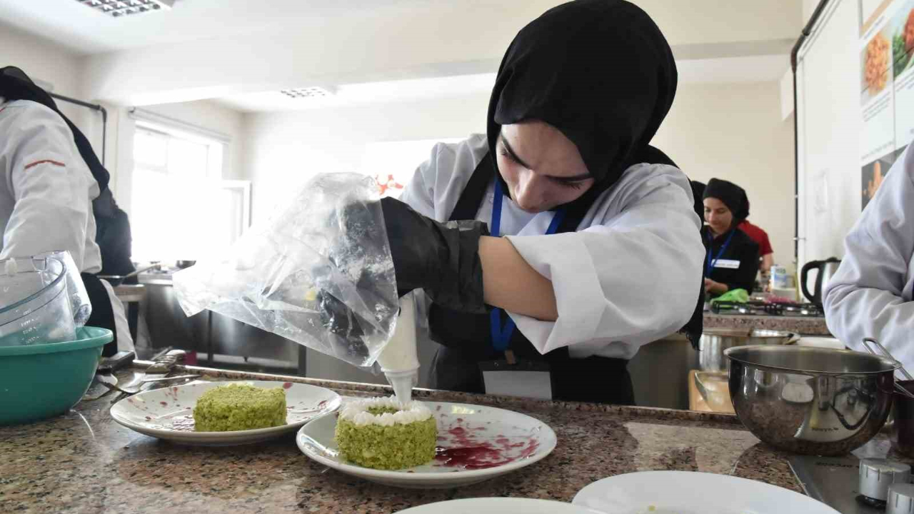 Yeni açılan Gastronomi Lisesi gençleri bekliyor