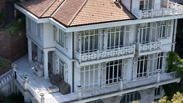 FETÖ firarisi Akın İpek’in Bebek’teki köşkü dördüncü ihalede satıldı