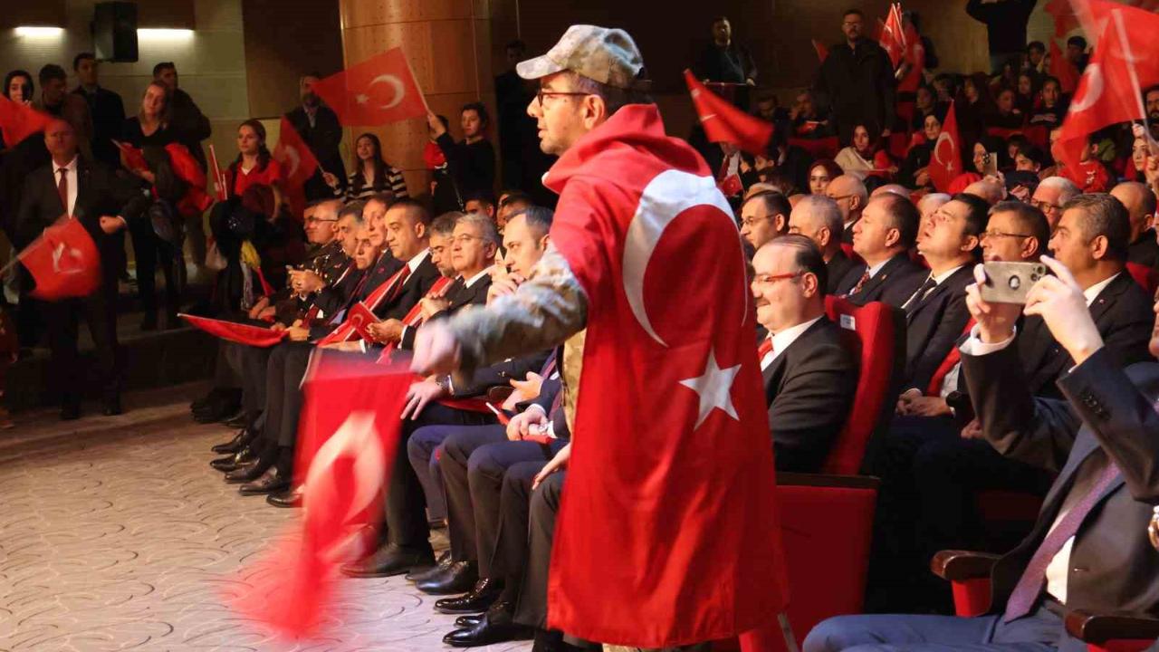 102. yıllık coşku salona sığmadı