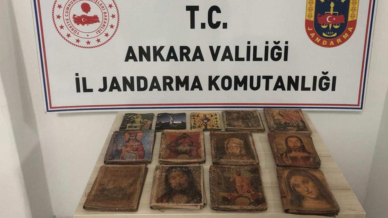 Ankara’da 17 ve 18. yüzyıllardan kalma İbranice el yazması kitaplar ele geçirildi