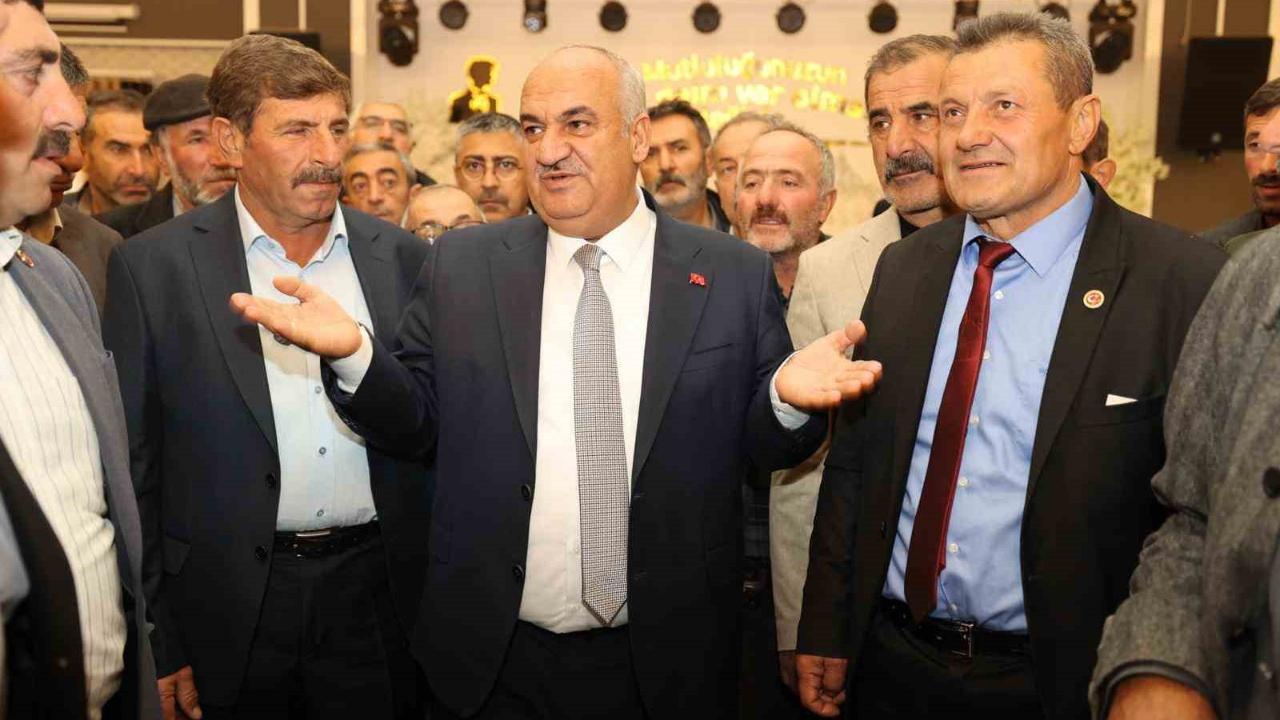 Aziziye Belediyesi muhtarlara gezi düzenledi.