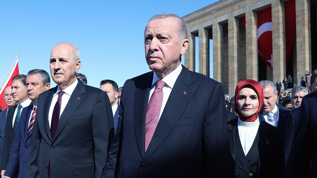 Cumhurbaşkanı Erdoğan başkanlığındaki devlet erkanı Anıtkabir’i ziyaret etti